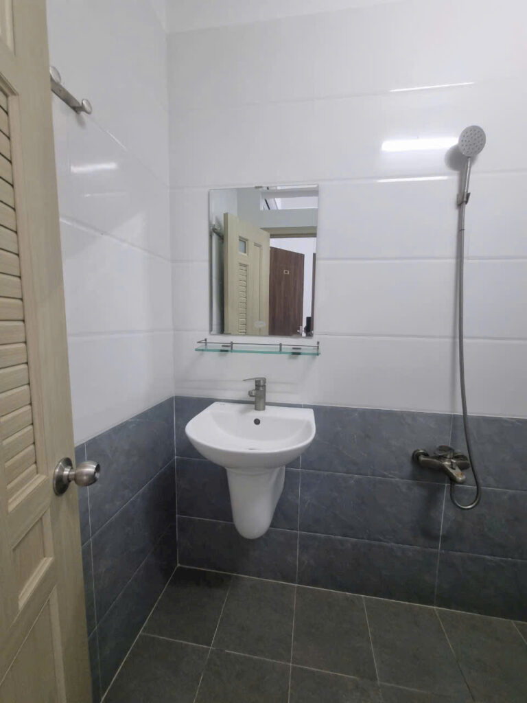 STUDIO FULL NỘI THẤT CHỈ 4.XXX Ở NI SƯ HUỲNH LIÊN