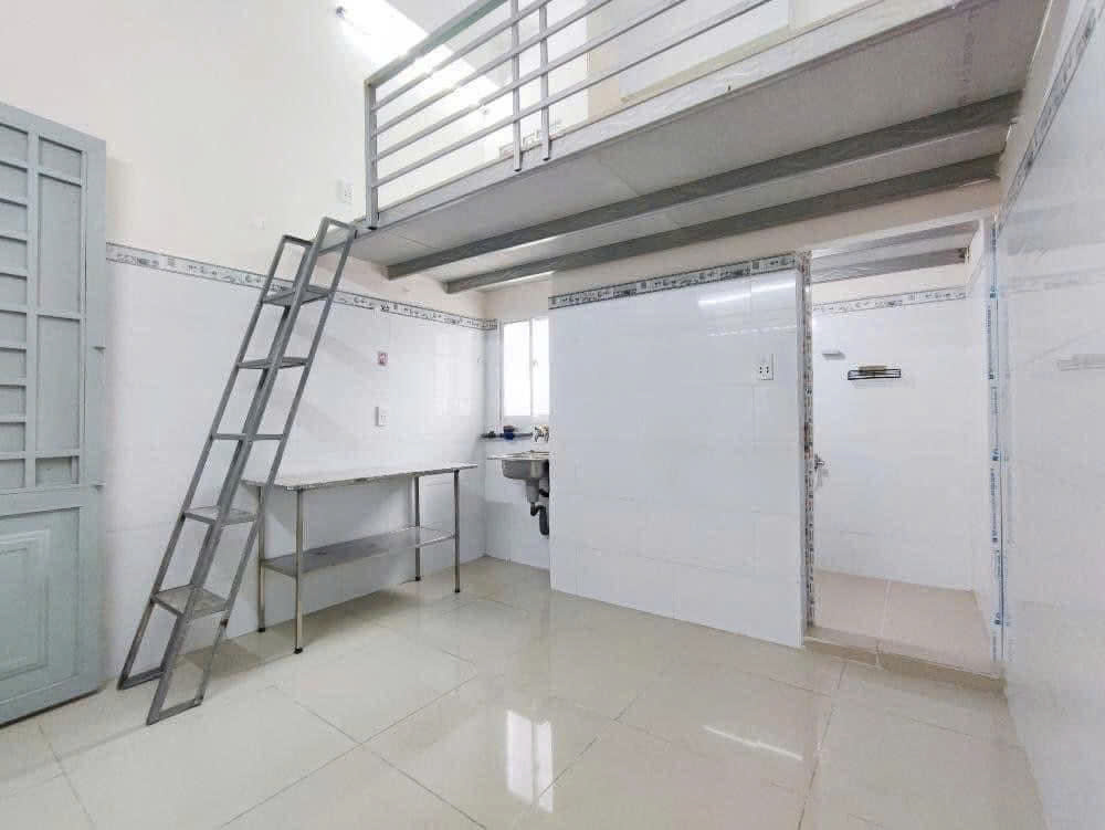 PHÒNG TRỌ GÁC CAO GIÁ RẺ CHỈ TỪ 3TR NGAY ĐƯỜNG PHẠM VĂN BẠCH