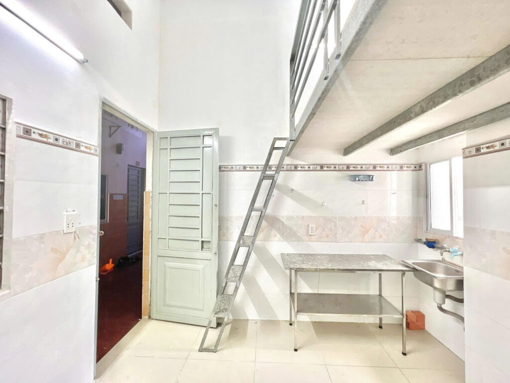 PHÒNG TRỌ GÁC CAO GIÁ RẺ CHỈ TỪ 3TR NGAY ĐƯỜNG PHẠM VĂN BẠCH