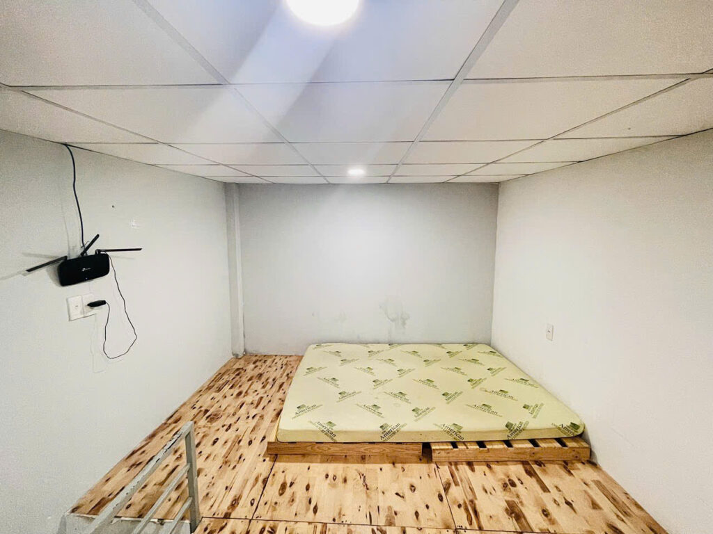 Phòng trọ gác cao giá rẻ có máy lạnh ở 83 Phạm Văn Bạch chỉ từ 3tr