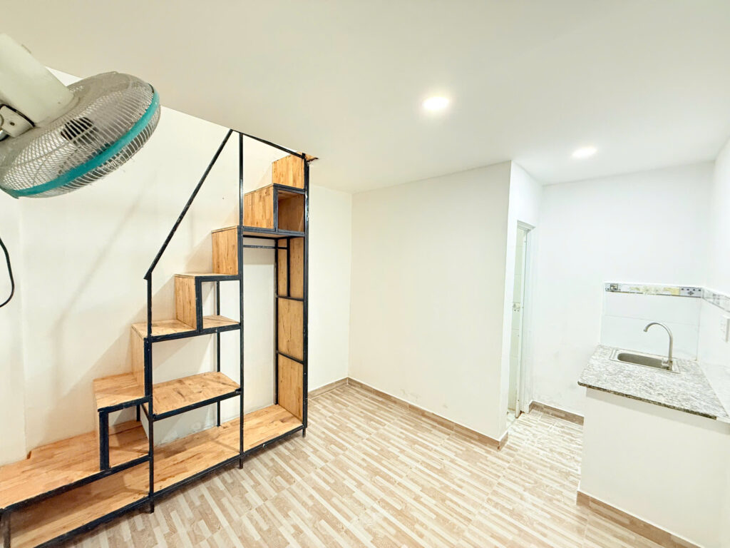 Phòng trọ gác cao giá rẻ có máy lạnh ở 83 Phạm Văn Bạch chỉ từ 3tr